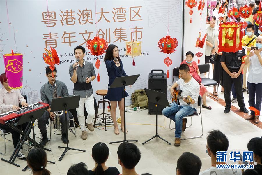 (新華全媒頭條·圖文互動)(10)流動中國折射復蘇新氣象——透視“十一”黃金周