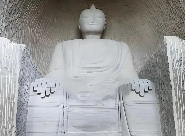 自制“奧特曼石窟”風波